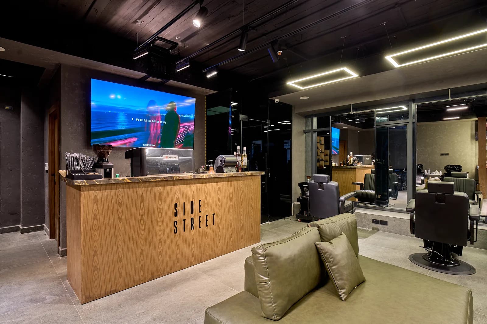 Authentic KK Sheikh Zayed branch interior